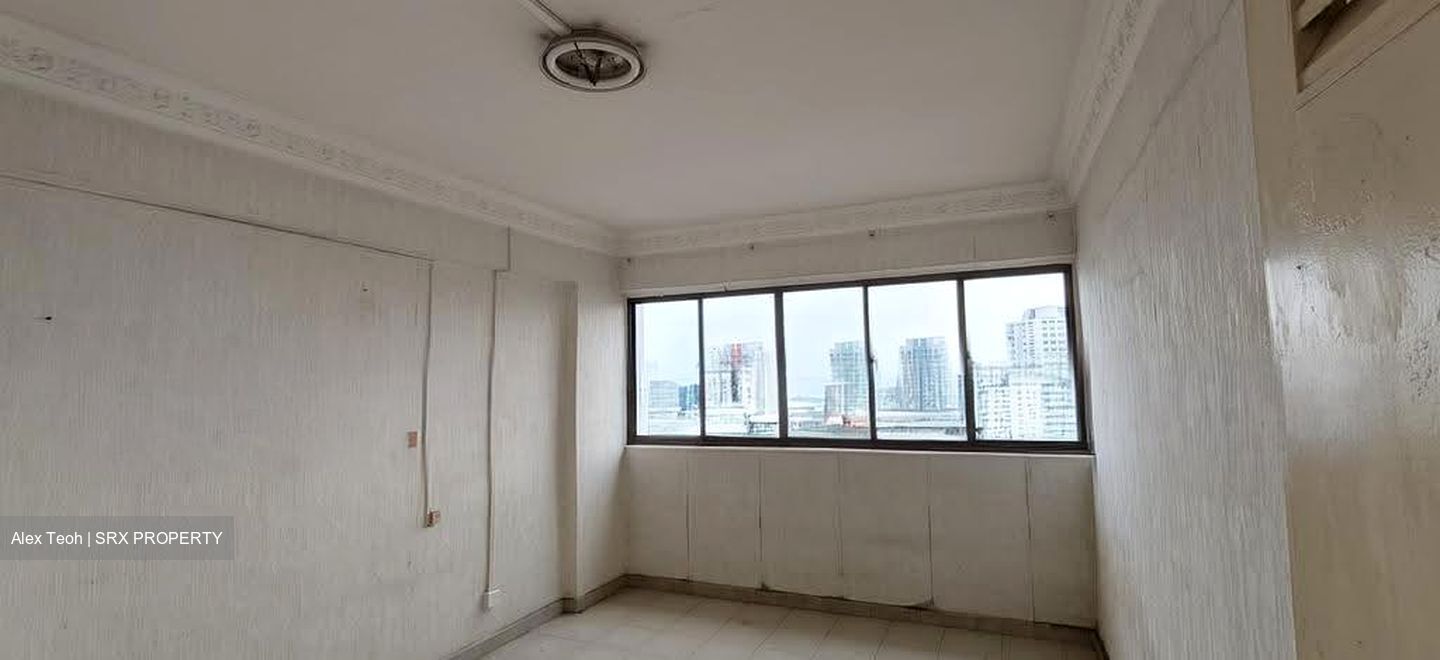 Blk 219A Jurong East Street 21 (Jurong East), HDB 5 Rooms #623714661